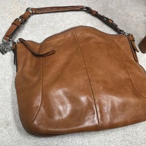 COACH Vntg shoulder hobo style 16x14, outside slip